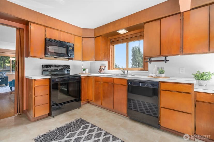 Property photo for 1529 Ne 94th Street, Seattle photo 10