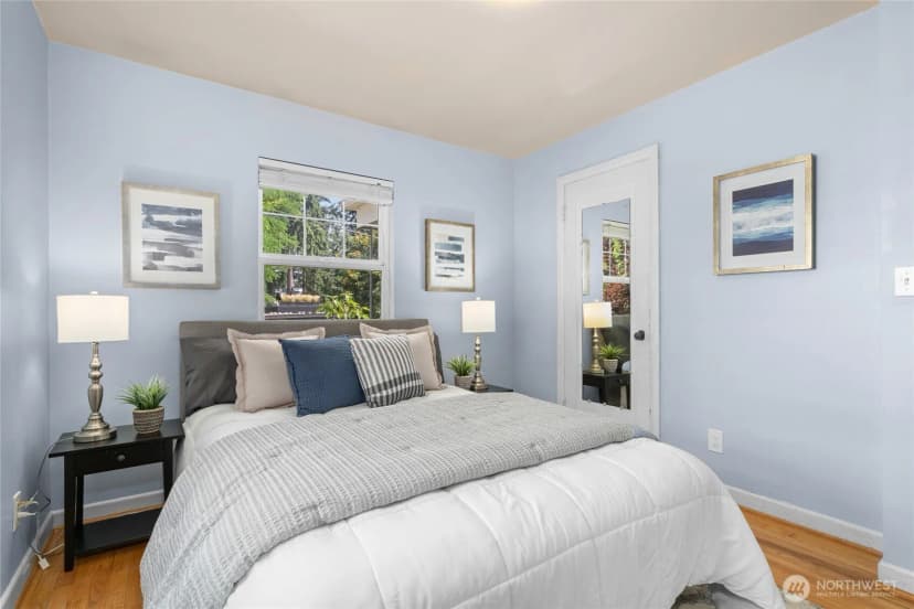 Property photo for 1529 Ne 94th Street, Seattle photo 14