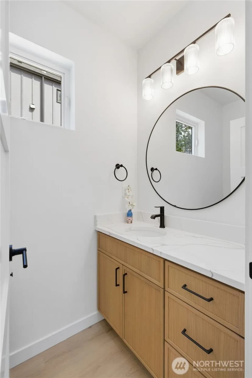 Property photo for 5716 Ne 65th Street, Seattle photo 28