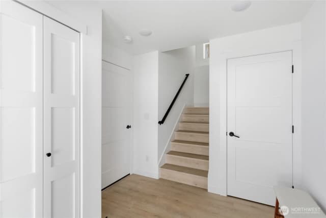Property photo for 5716 Ne 65th Street, Seattle photo 3