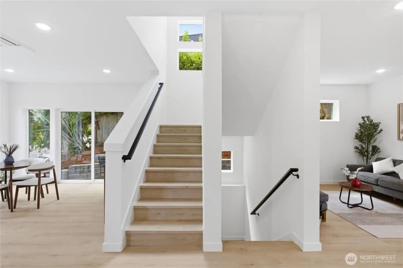 Property photo for 5716 Ne 65th Street, Seattle photo 27