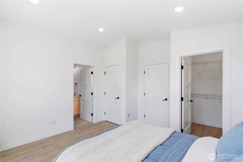 Property photo for 5716 Ne 65th Street, Seattle photo 17