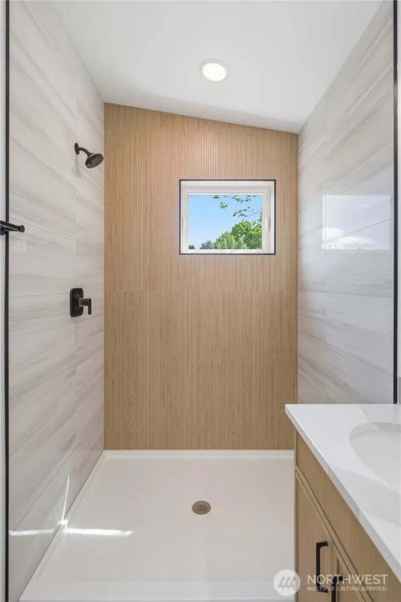 Property photo for 5716 Ne 65th Street, Seattle photo 20