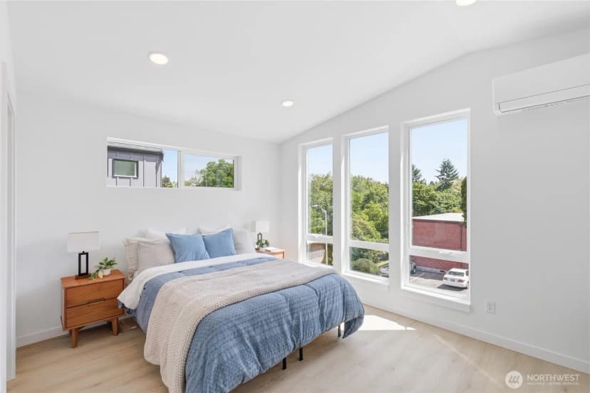 Property photo for 5716 Ne 65th Street, Seattle photo 16