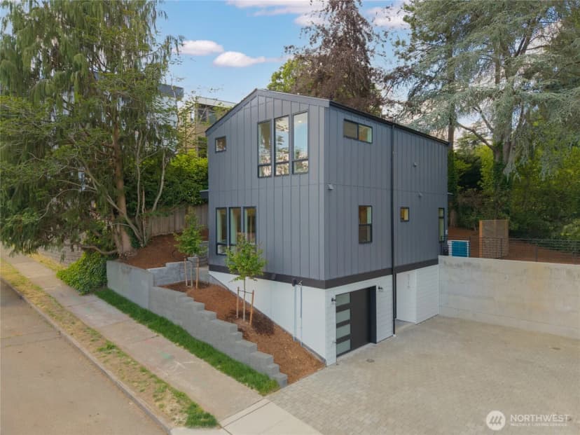 Property photo for 5716 Ne 65th Street, Seattle photo 34