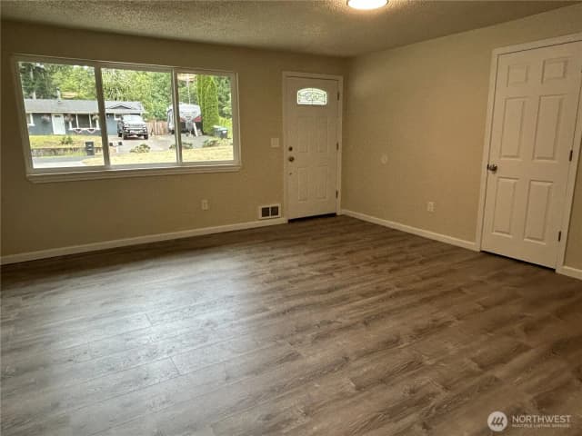 Property photo for 7812 Greenridge Street Sw, Olympia photo 3