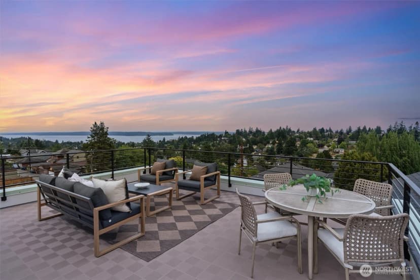 Property photo for 4049 44th Avenue Sw, Seattle photo 29