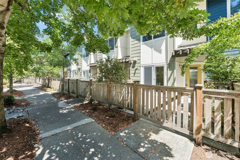 Property photo for 93 Sky Ridge Road Nw #505, Issaquah photo 34