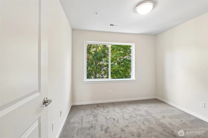 Property photo for 93 Sky Ridge Road Nw #505, Issaquah photo 19