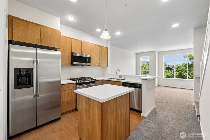 Property photo for 93 Sky Ridge Road Nw #505, Issaquah photo 13