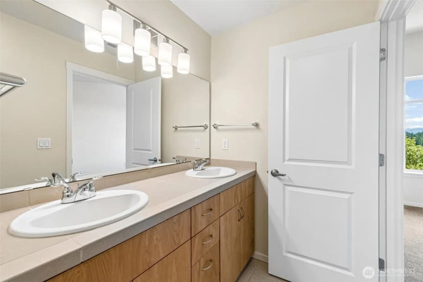 Property photo for 93 Sky Ridge Road Nw #505, Issaquah photo 29