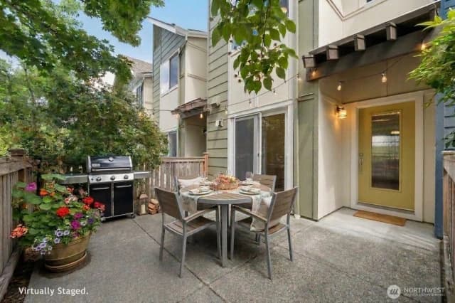 Property photo for 93 Sky Ridge Road Nw #505, Issaquah photo 2