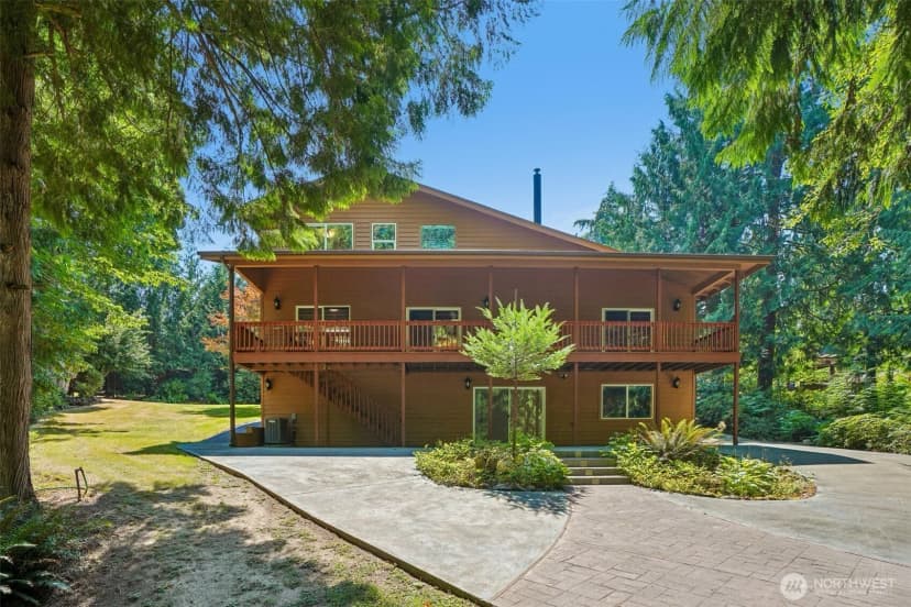Property photo for 720 Ostrander Rd, Kelso