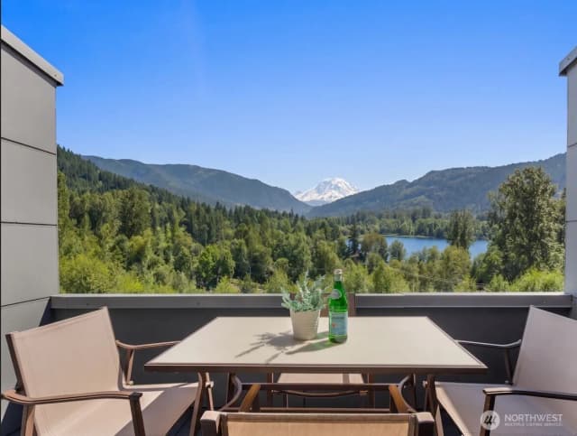 Property photo for 4253 Se 213th Pl #47, Issaquah photo 3