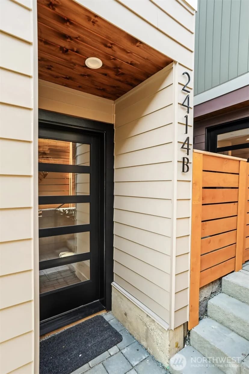 Property photo for 2414 B Queen Anne Avenue N, Seattle