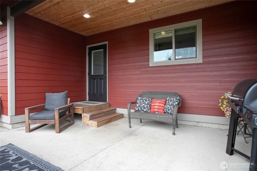 Property photo for 404 Amareen Court, Nooksack photo 34