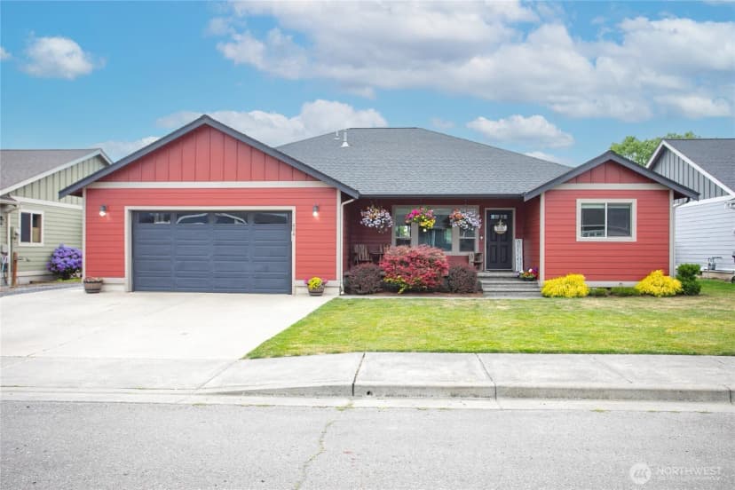 Property photo for 404 Amareen Court, Nooksack