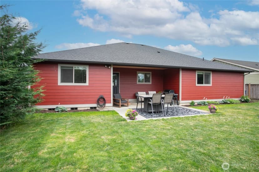 Property photo for 404 Amareen Court, Nooksack photo 31