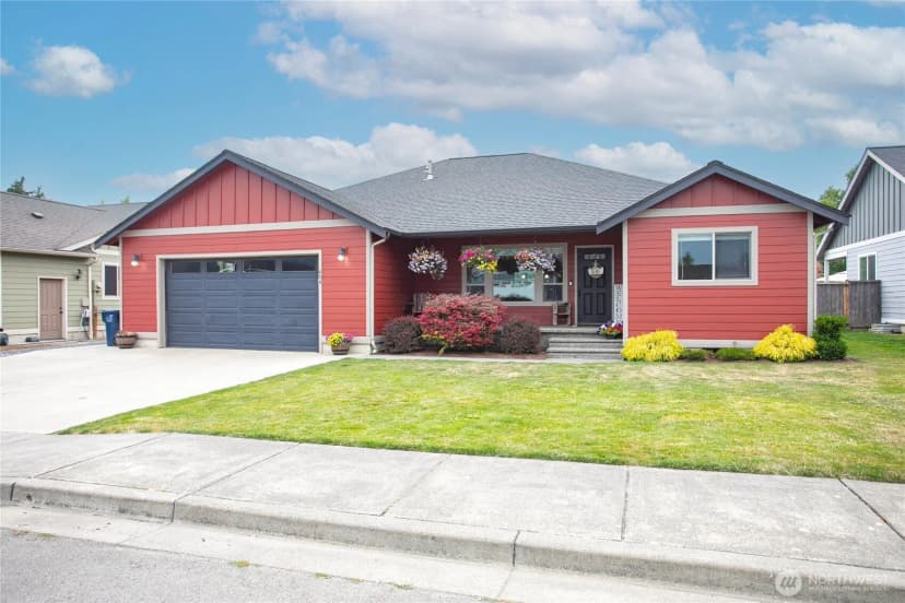 Property photo for 404 Amareen Court, Nooksack photo 35