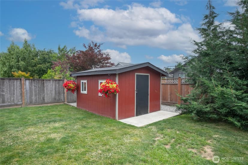 Property photo for 404 Amareen Court, Nooksack photo 30