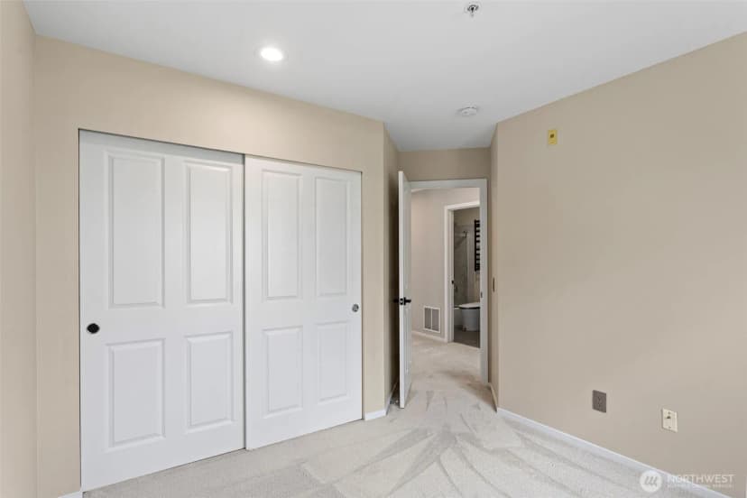 Property photo for 11899 Se 4th Place #603, Bellevue photo 14
