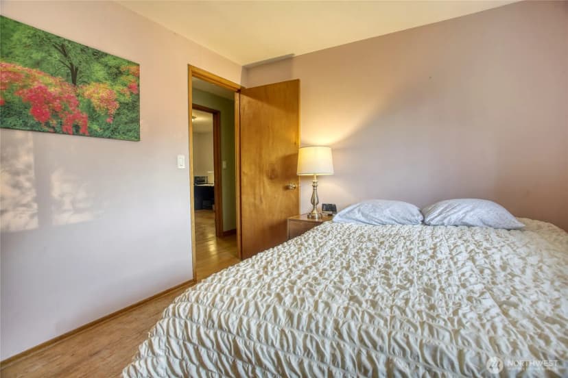 Property photo for 11826 Ne Manzanita Lane, Bainbridge Island photo 12