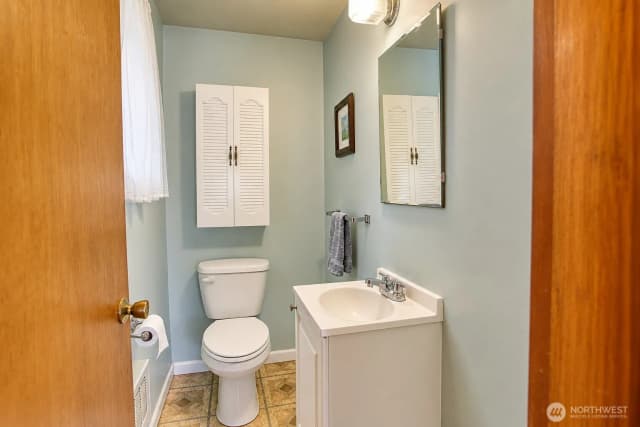 Property photo for 11826 Ne Manzanita Lane, Bainbridge Island photo 5