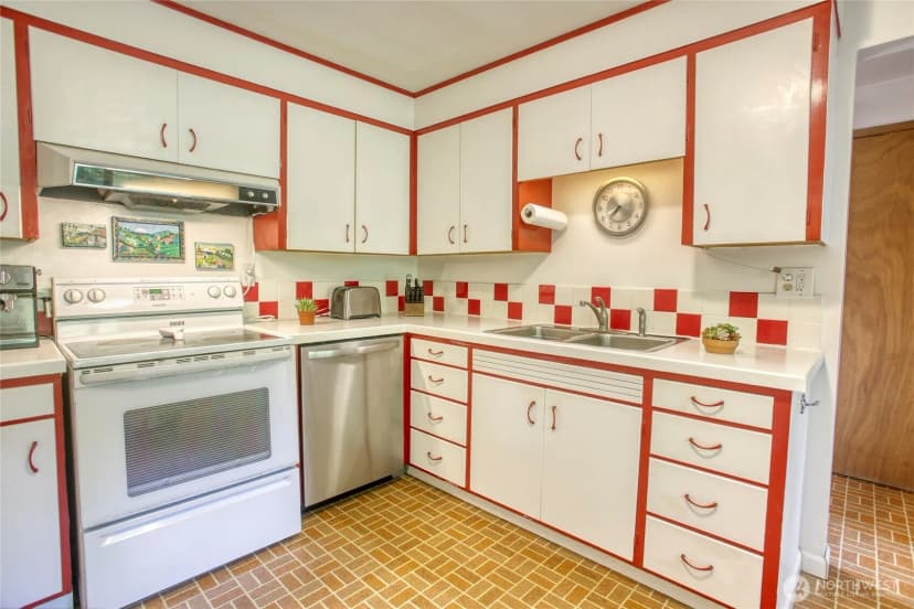 Property photo for 11826 Ne Manzanita Lane, Bainbridge Island photo 19