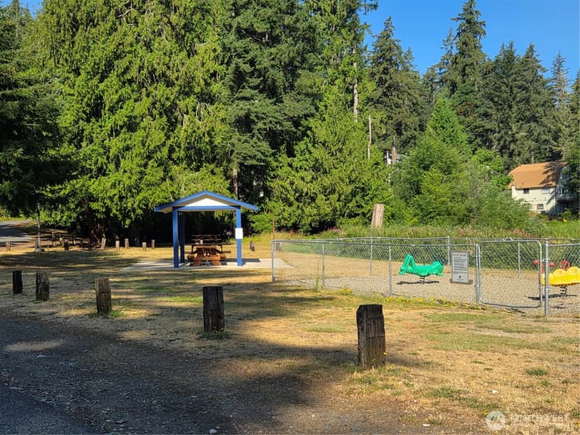 Property photo for 1905 194th Avenue Sw, Lakebay photo 12