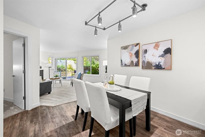 Property photo for 4214 W Lake Sammamish Pkwy Ne Ne #102, Redmond photo 9