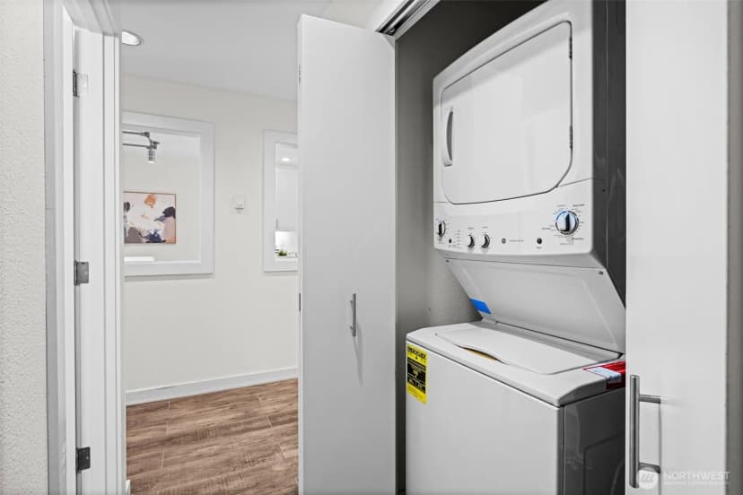 Property photo for 4214 W Lake Sammamish Pkwy Ne Ne #102, Redmond photo 21