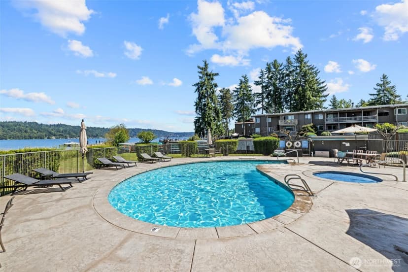Property photo for 4214 W Lake Sammamish Pkwy Ne Ne #102, Redmond photo 27