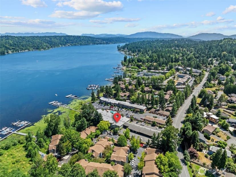 Property photo for 4214 W Lake Sammamish Pkwy Ne Ne #102, Redmond photo 31