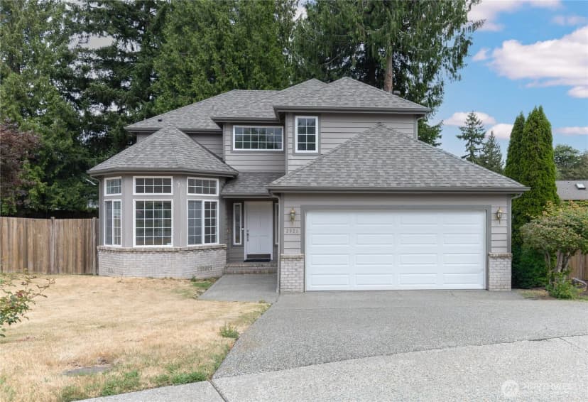 Property photo for 2021 Hoquiam Avenue Ne, Renton