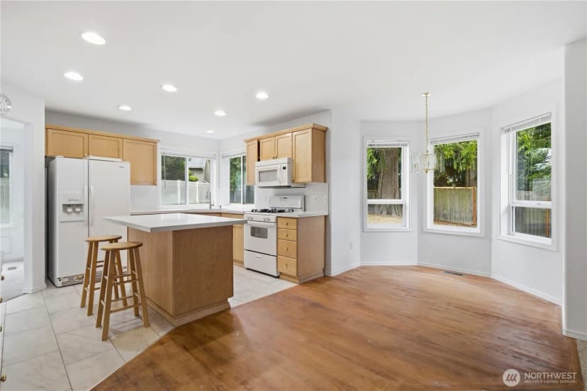 Property photo for 2021 Hoquiam Avenue Ne, Renton photo 9