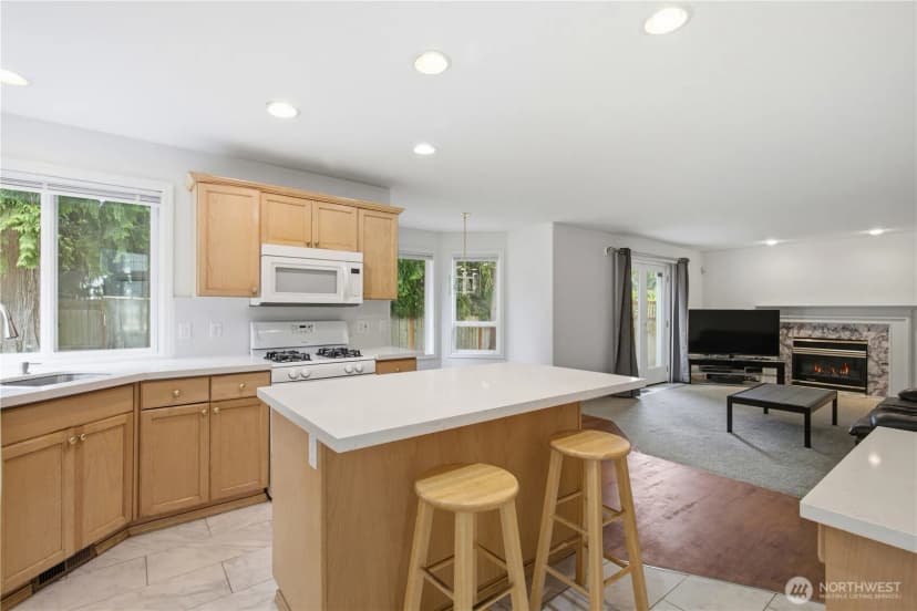 Property photo for 2021 Hoquiam Avenue Ne, Renton photo 6