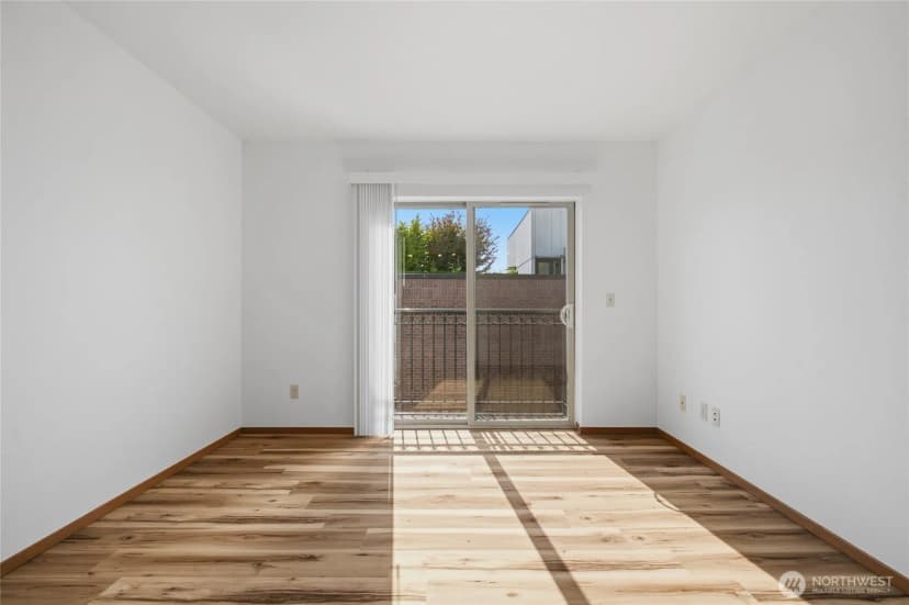 Property photo for 1125 E Olive Street #604, Seattle photo 12