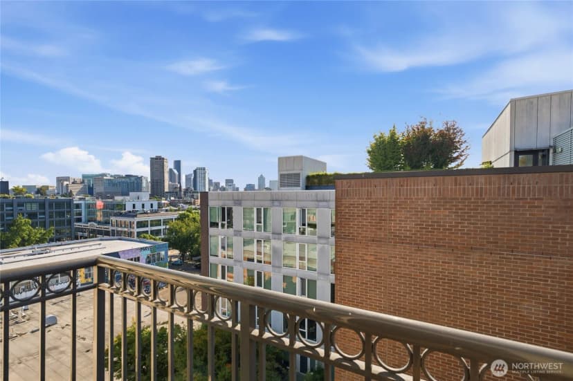 Property photo for 1125 E Olive Street #604, Seattle photo 14