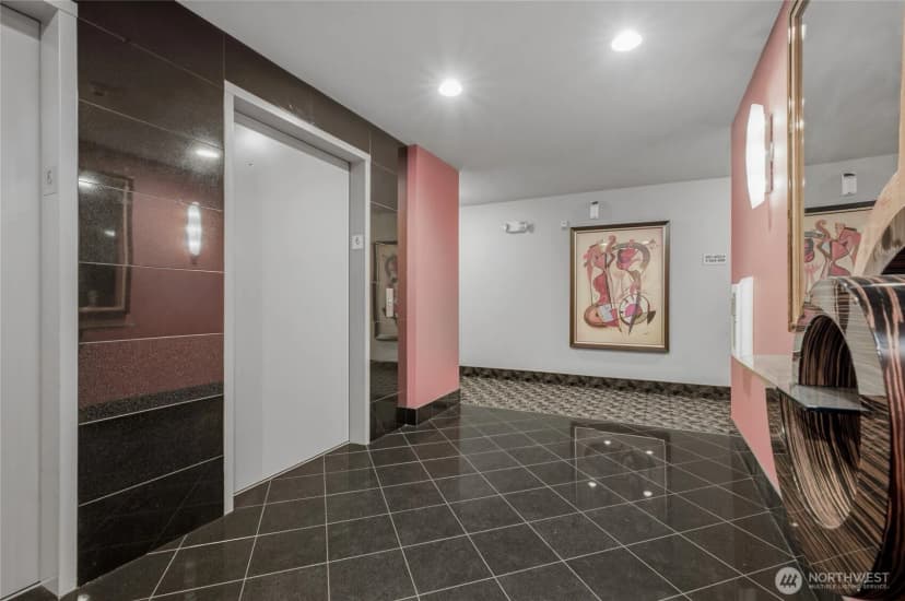 Property photo for 1125 E Olive Street #604, Seattle photo 32