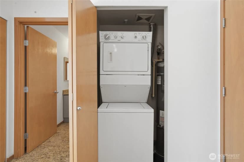 Property photo for 1125 E Olive Street #604, Seattle photo 24