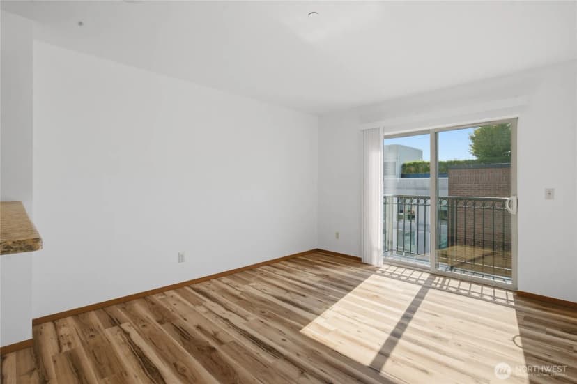 Property photo for 1125 E Olive Street #604, Seattle photo 13
