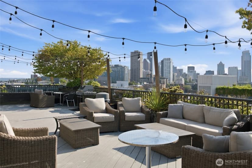 Property photo for 1125 E Olive Street #604, Seattle photo 29