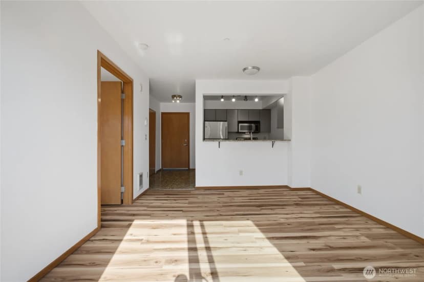 Property photo for 1125 E Olive Street #604, Seattle photo 16