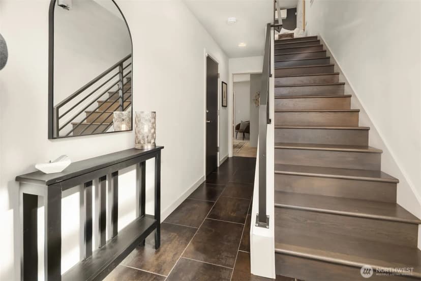 Property photo for 419 N 50th Street #a, Seattle photo 3