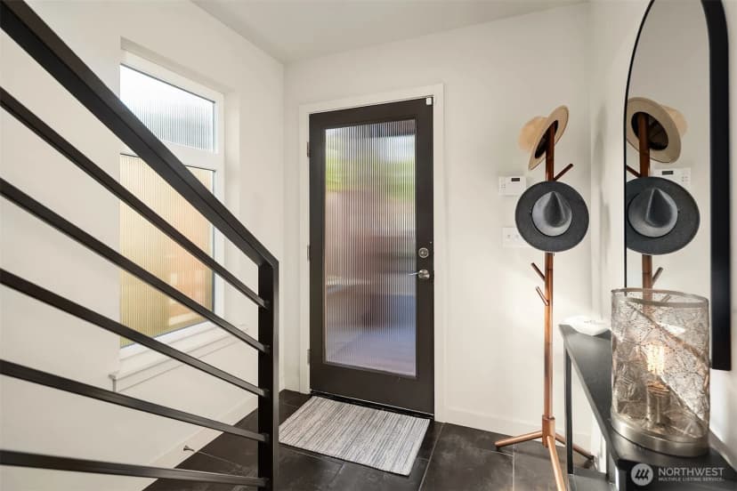 Property photo for 419 N 50th Street #a, Seattle photo 4