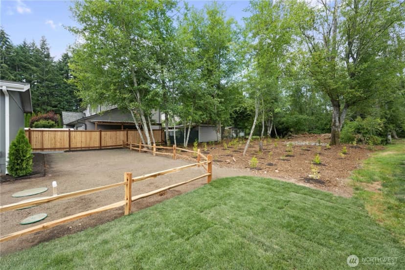 Property photo for 1911 147th Street Nw, Marysville photo 31
