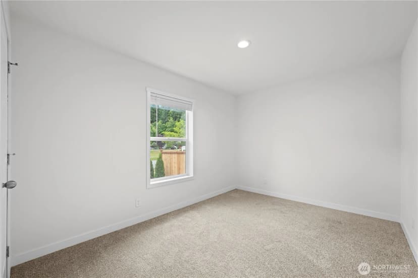 Property photo for 1911 147th Street Nw, Marysville photo 21