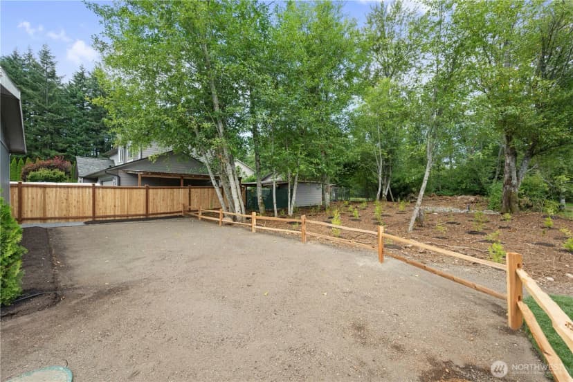 Property photo for 1911 147th Street Nw, Marysville photo 32