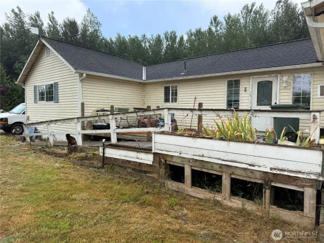 Property photo for 664 State Route 409, Cathlamet photo 2