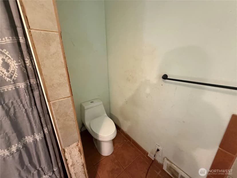 Property photo for 664 State Route 409, Cathlamet photo 19